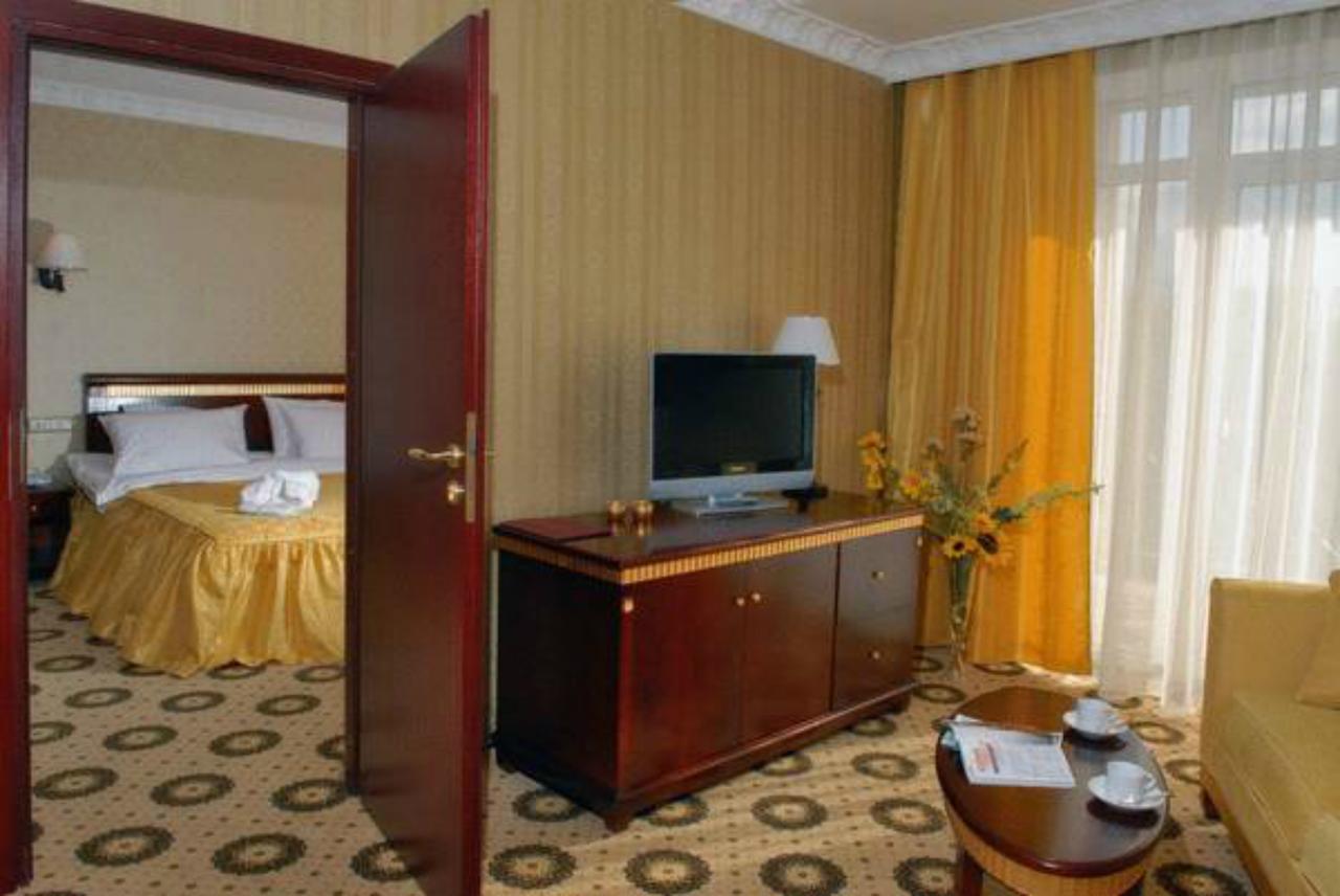 Royal Hotels And Spa Resorts Promenad تريسكافيتس المظهر الخارجي الصورة